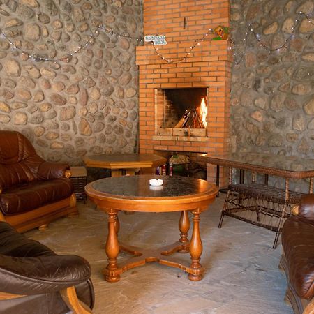 Guest House Oxygen Kazbegi Eksteriør billede